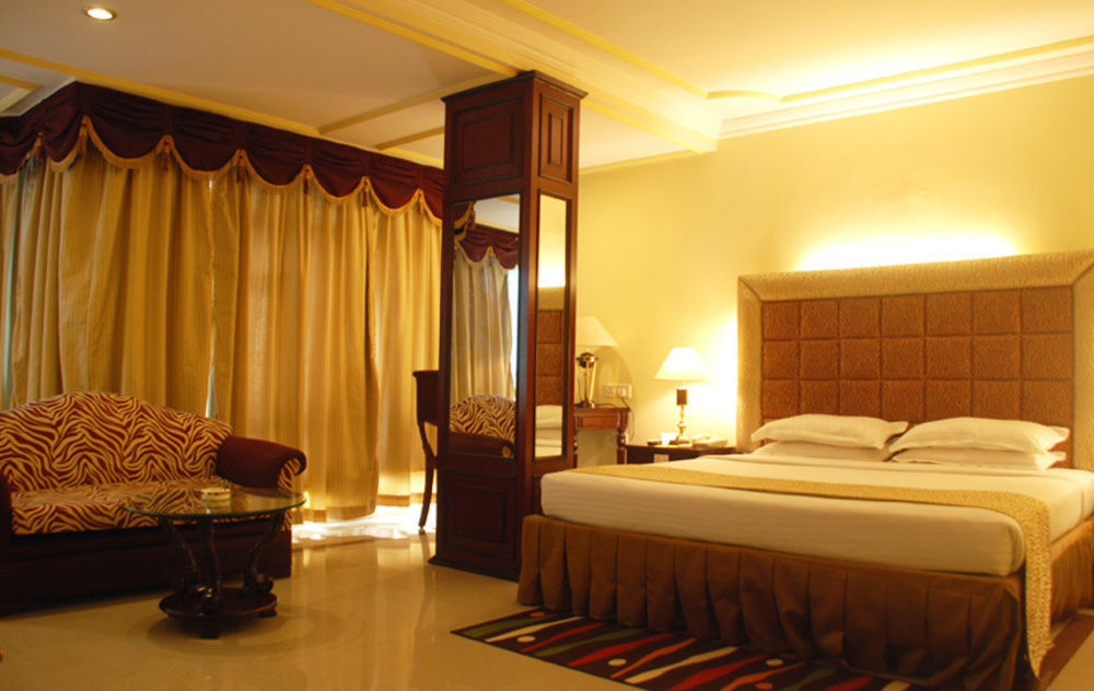 The Crown, Bhubaneswar - Ihcl Seleqtions Hotel Екстериор снимка